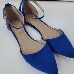 Dream Paris Size 8.5 Royal Blue Flats